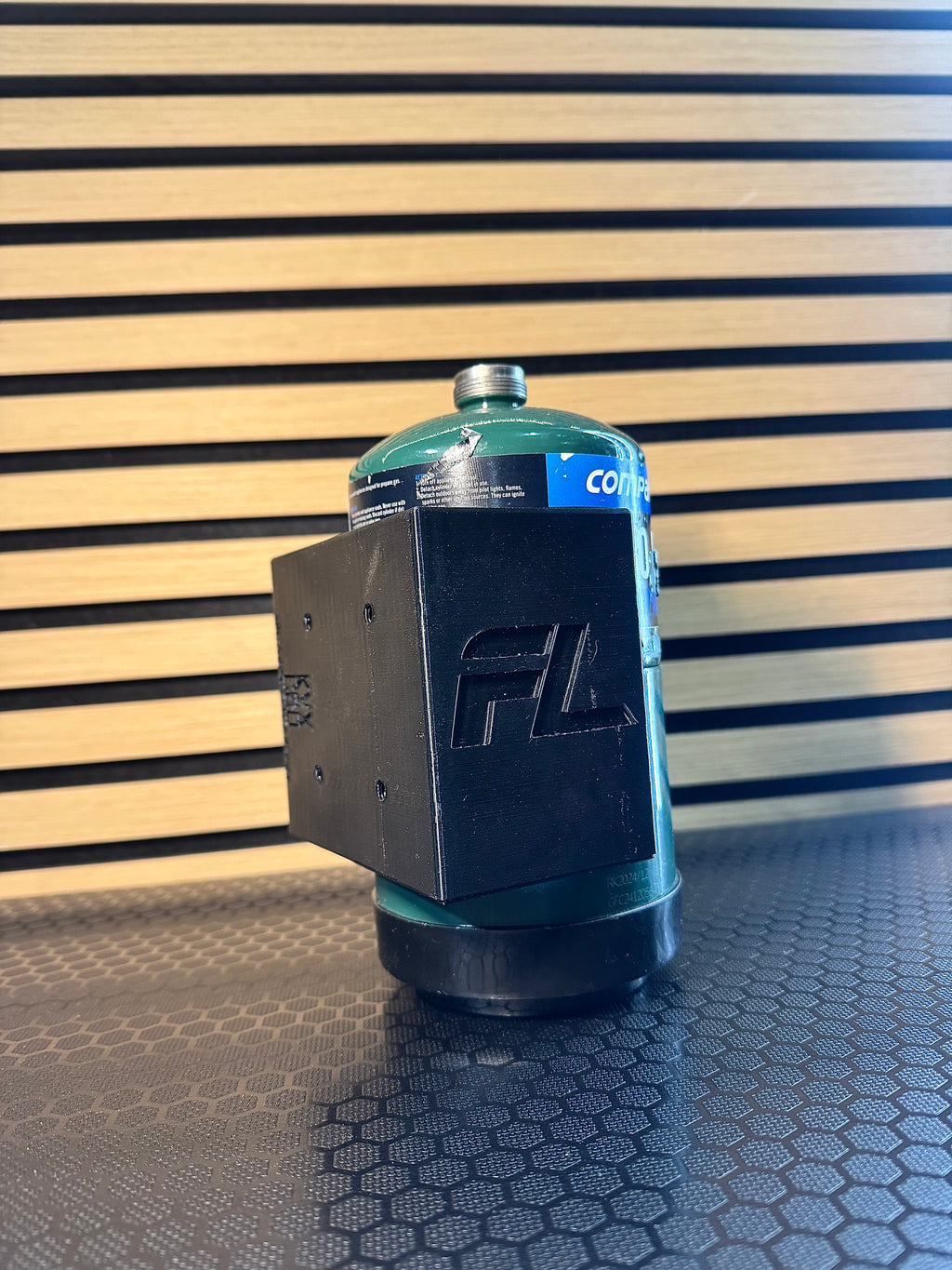 Push-fit propane bottle mount (468g)